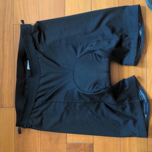 Bellwhether EUC chamois mesh riding/cycling shorts men's size large 34-37.5" - Picture 5 of 5